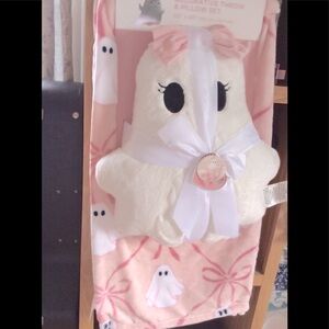 Pink Bow ghost blanket and pillow set